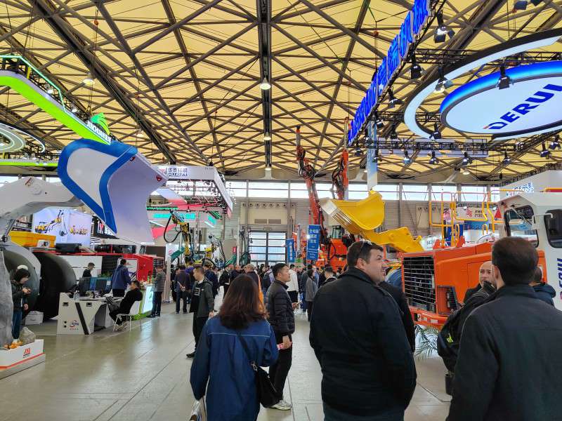 菲尼克斯礦山設(shè)備榮耀參展2025莫斯科國際礦業(yè)機械展覽會，攜手共創(chuàng)未來